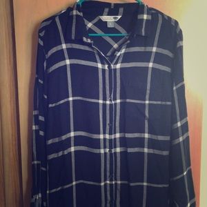 Old Navy long sleeved shirt